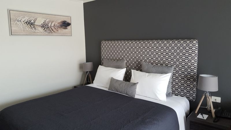 Golden Square VIC Hotel WA