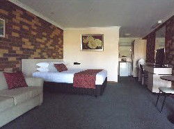 Highway Inn Motel - Hotel WA 4
