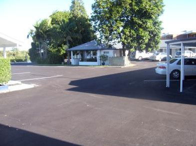 Colonial Court Motor Inn - Hotel WA 3