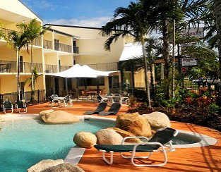 Cairns Queenslander Apartments - Hotel WA 1