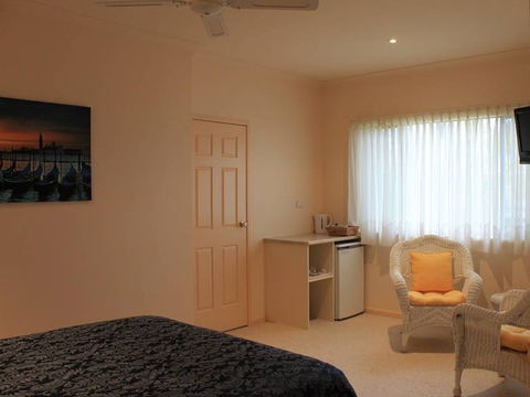 Batemans Bay Manor - Bed And Breakfast - Hotel WA 4