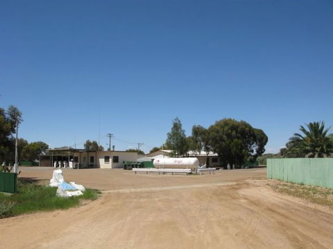 Silverland Caravan Park - Hotel WA 1