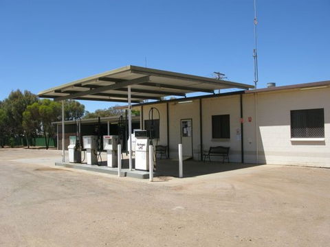 Silverland Caravan Park - Hotel WA 2