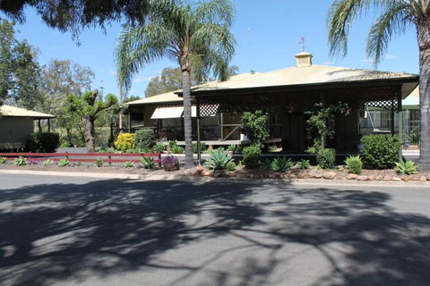 Lake Forbes Motel - Hotel WA 0