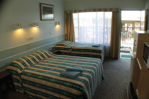 Lake Forbes Motel - Hotel WA 3
