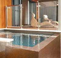 Chandeliers on Abbey - Hotel WA