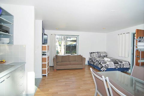 Huskisson Holiday Cabins - Hotel WA 2