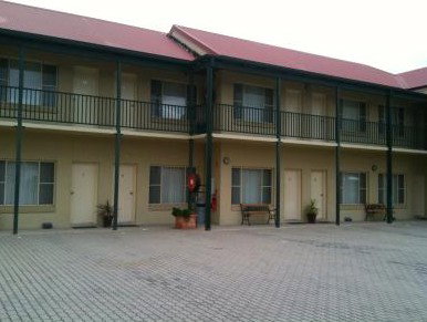 Golden Guitar Motor Inn - Hotel WA 3