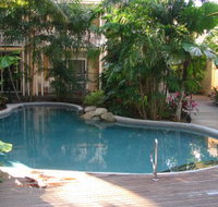Palm Cove Tropic Apartments