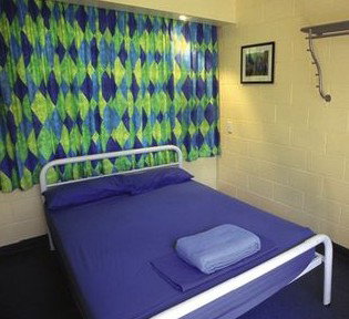 Cairns Central YHA - Hotel WA 2