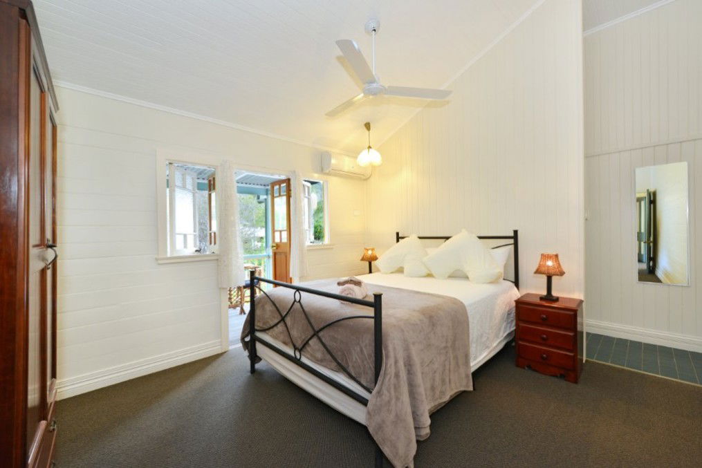 Stratford QLD Hotel WA