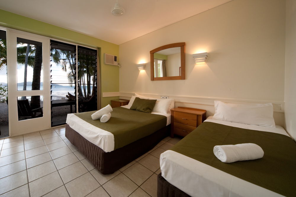 Long Island QLD Hotel WA