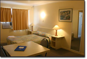 Earls Court Motor Inn - Hotel WA 2
