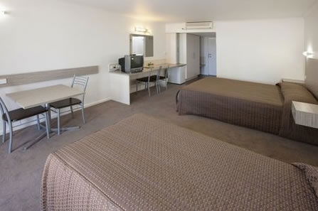 Sandors Motor Inn - Hotel WA 2