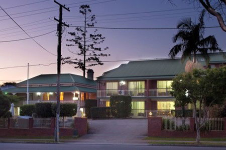 Wooloowin QLD Hotel WA