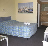 Twin Pines Motel - Hotel WA