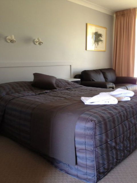 Town & Country Motor Inn Forbes - Hotel WA 3