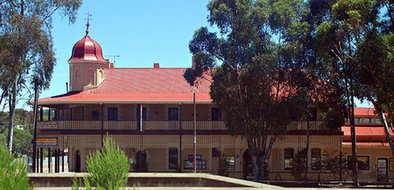 Book Peterborough Accommodation Vacations Hotel WA Hotel WA