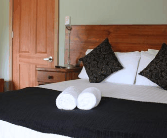 Tullah Lakeside Chalets - Hotel WA