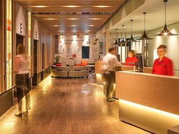 Ibis Melbourne Hotel And Apartments - Hotel WA 62