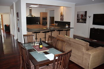 Yering Gorge Cottages By The Eastern Golf Club - Hotel WA 22
