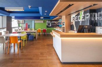 Ibis Budget Dandenong - Hotel WA 16