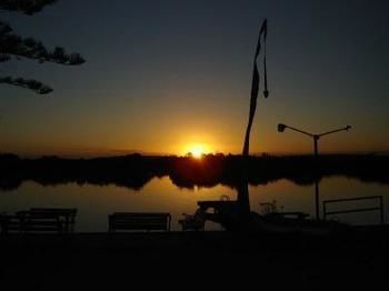Black Swan Waterfront Motel - Hotel WA 4