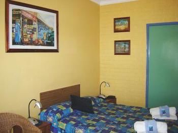 Black Swan Waterfront Motel - Hotel WA 5