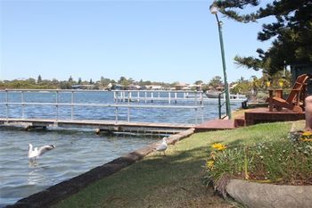 Black Swan Waterfront Motel - Hotel WA 11