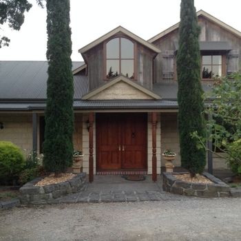 Yering Farm Wines - Hotel WA 13
