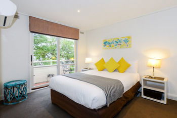 UrbanMinder @ Margeaux - Hotel WA 11