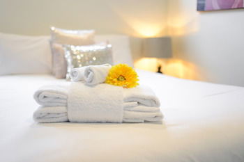 UrbanMinder @ Margeaux - Hotel WA 14