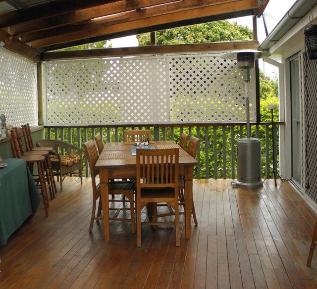 Lota QLD Hotel WA