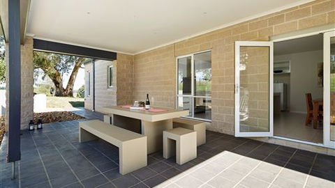 Neerim Chateau - Hotel WA 7