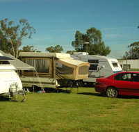 Crocodile Caravan   Camping Park - Hotel WA