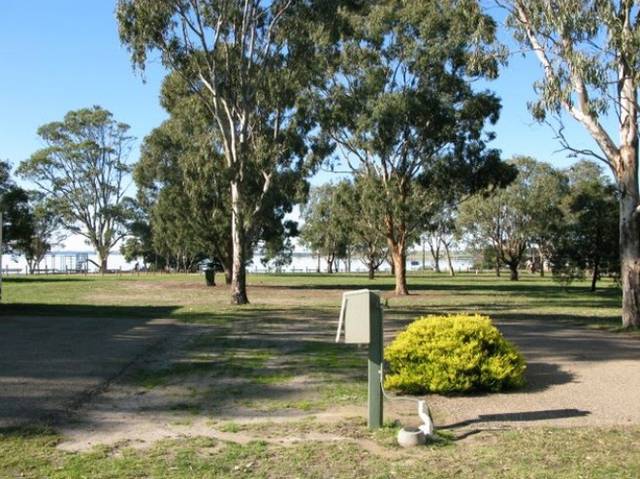 Eagle Point VIC Hotel WA
