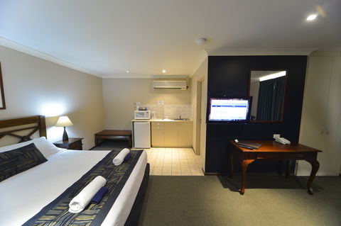 Wattle Grove Motel - Hotel WA 4
