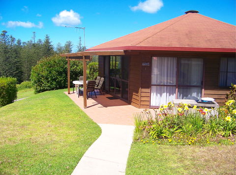 Whispering Pines - Hotel WA 1