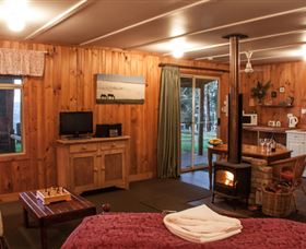 Balingup Heights Hilltop Forest Cottages - Hotel WA 3