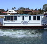 Dolphin Houseboat Holidays - Hotel WA