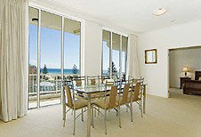 Kirra Beach Luxury Holiday Apartments - Hotel WA 1