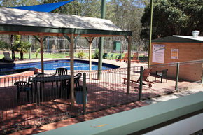 Yarraby Holiday Park - Hotel WA 4