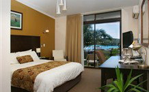 Tinpot ACT Hotel WA