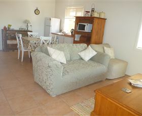 The Friendly Chat Bed And Breakfast And Self-contained Accommodation - Hotel WA 0