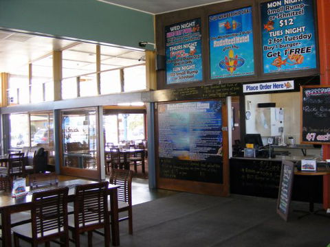 Rod N Reel Hotel Woodburn - Hotel WA 5