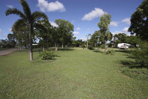Bluewater Caravan Park - Hotel WA 4