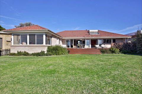 Escape At Culburra - Hotel WA 7