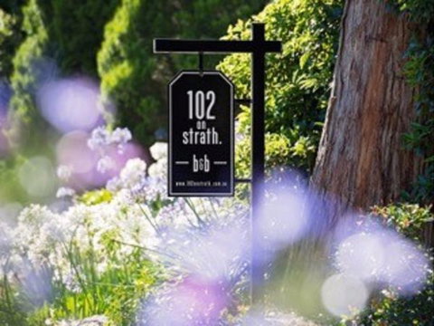 102 On Strath - Hotel WA 9