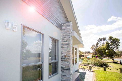 Brock's Base Wellington East - Hotel WA 0