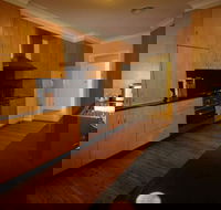 4 on Green - Hotel WA